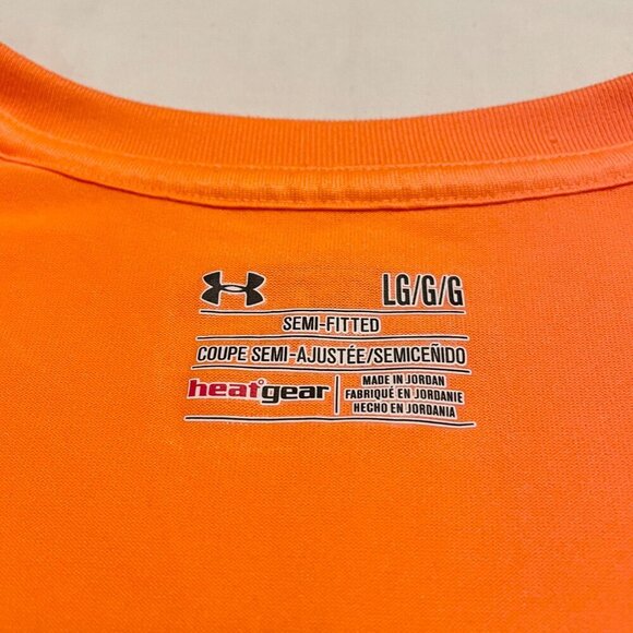 Under Armour Womens Shirt Size Large Heatgear Semi Fitted Tshirt Vneck - Picture 3 of 16